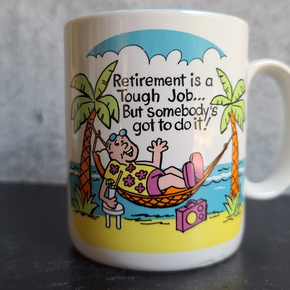 Vintage Retirement Mug - Picture 2 of 10